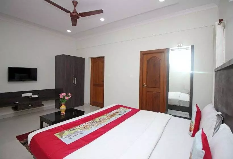 Hotelli Oyo 9611 Near Chamundi Hills