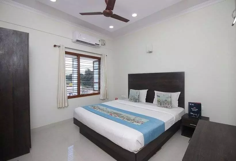 Hotelli Oyo 9611 Near Chamundi Hills