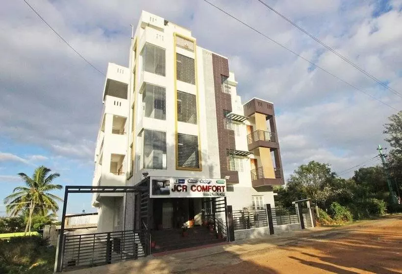 Hotelli Oyo 9611 Near Chamundi Hills