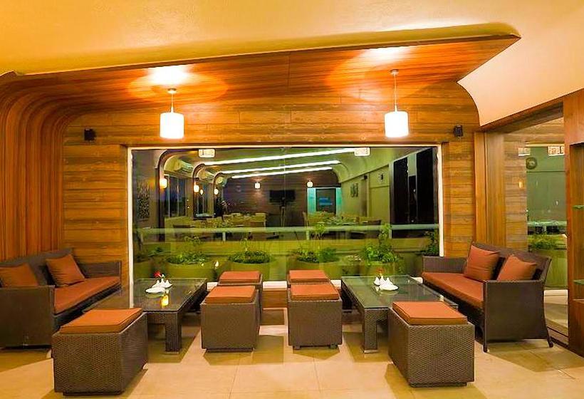 Отель Skylark Business