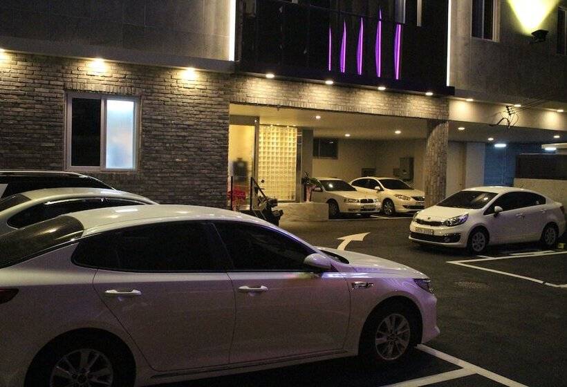 מוטל Boutique Hotel May