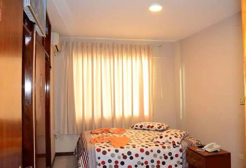 هاستل Hostal Ibiza