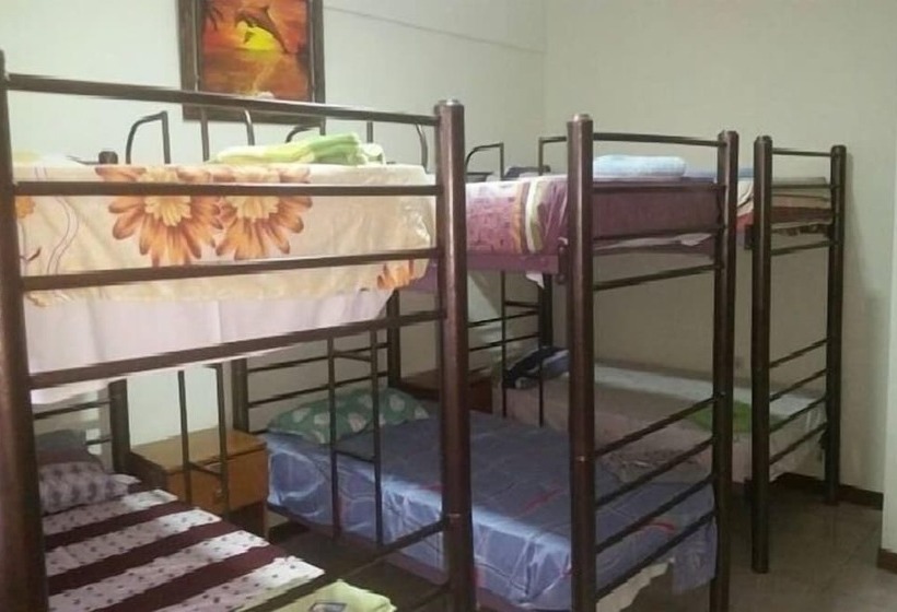 هاستل Hostal Ibiza