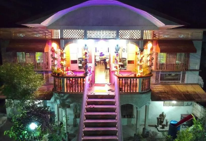 ユースホステル Oasis Balili Heritage Lodge