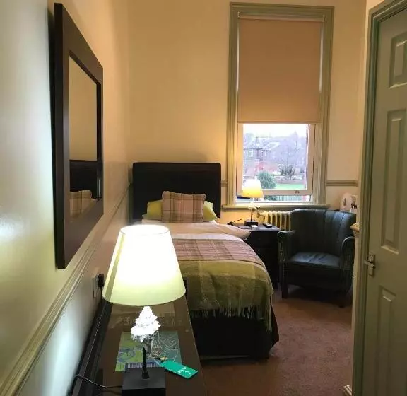 Aamiaismajoitus (B&B) Abberley House