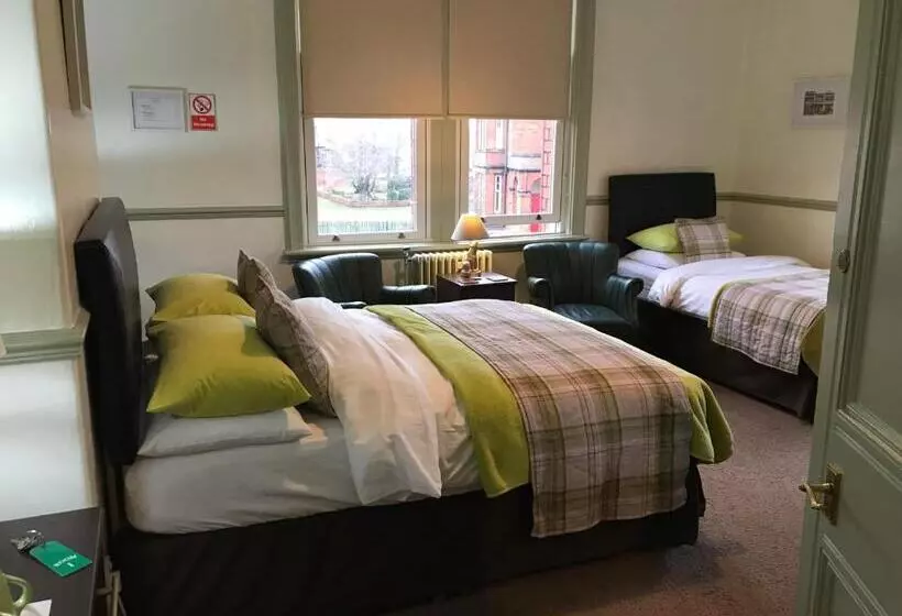 Aamiaismajoitus (B&B) Abberley House