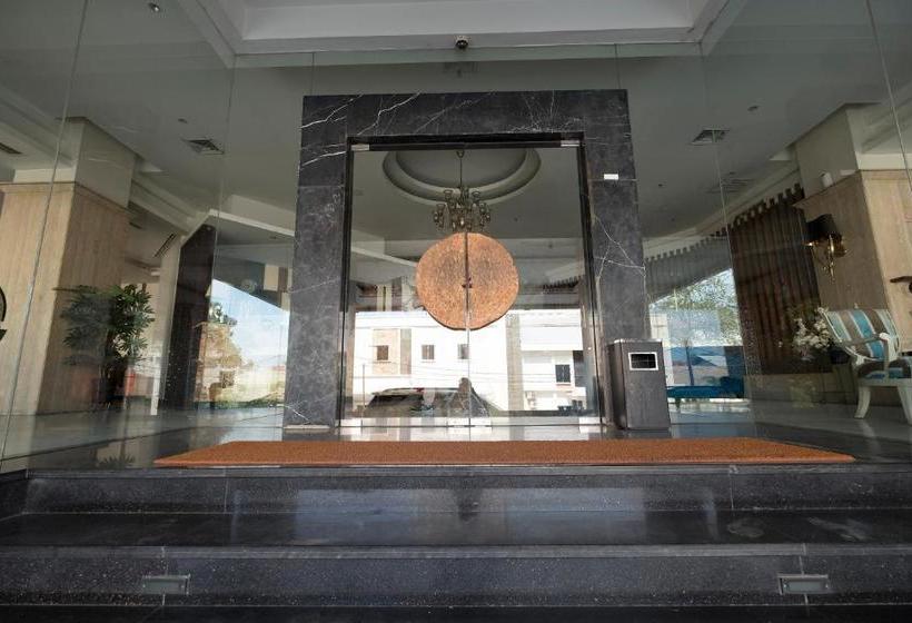 Hotell Collection O 19 Grand Malebu Makassar