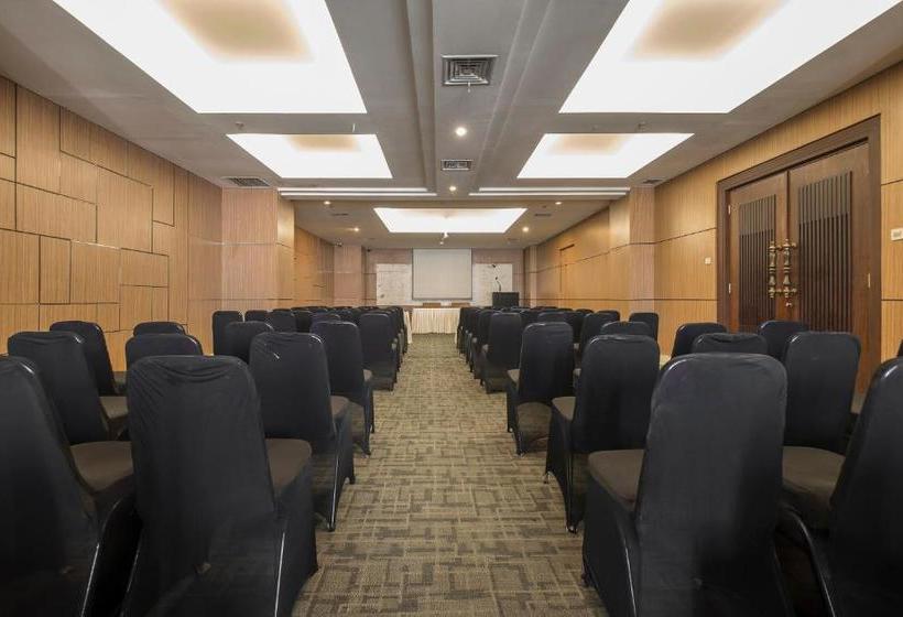 Hotell Collection O 19 Grand Malebu Makassar