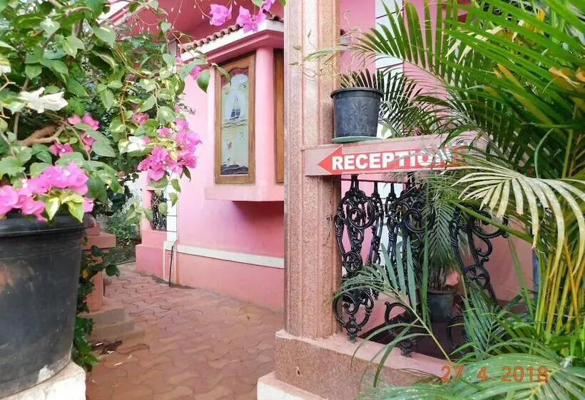 Hotelli Kunal Beach House