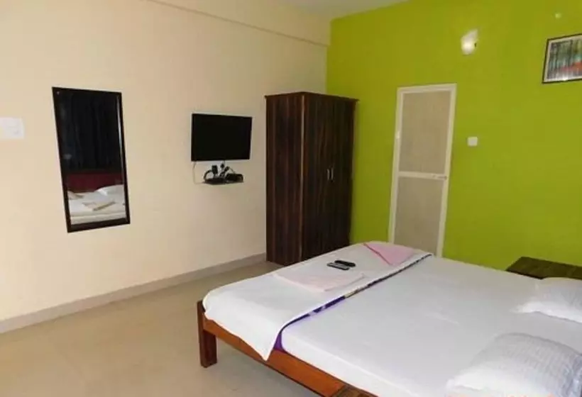 Hotelli Kunal Beach House
