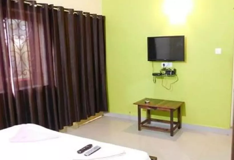 Hotelli Kunal Beach House