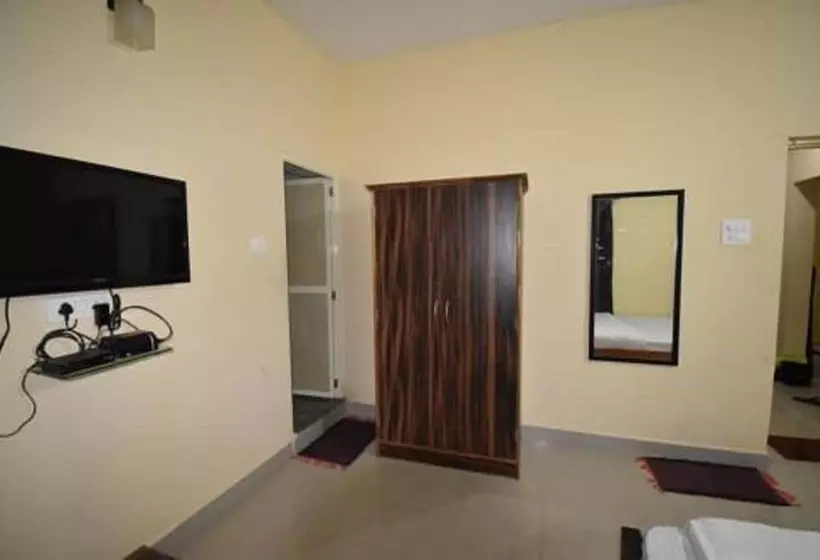 Hotelli Kunal Beach House