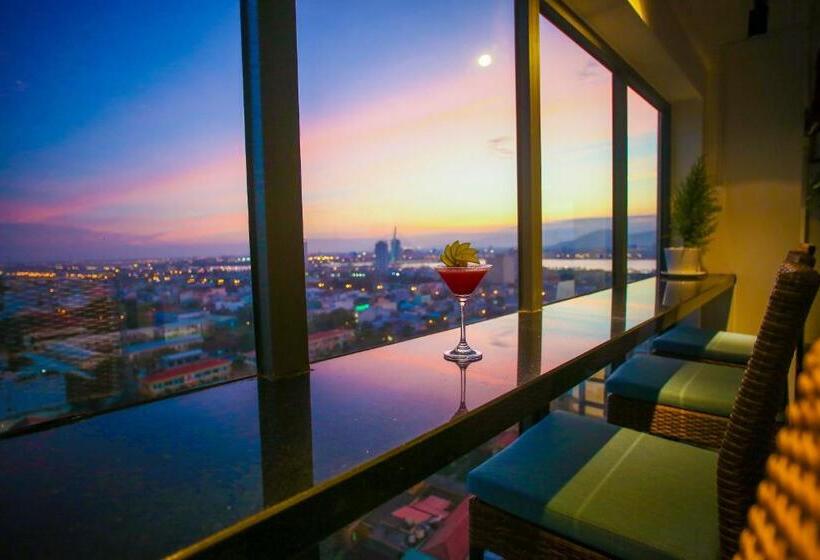 هتل San Marino Boutique Danang