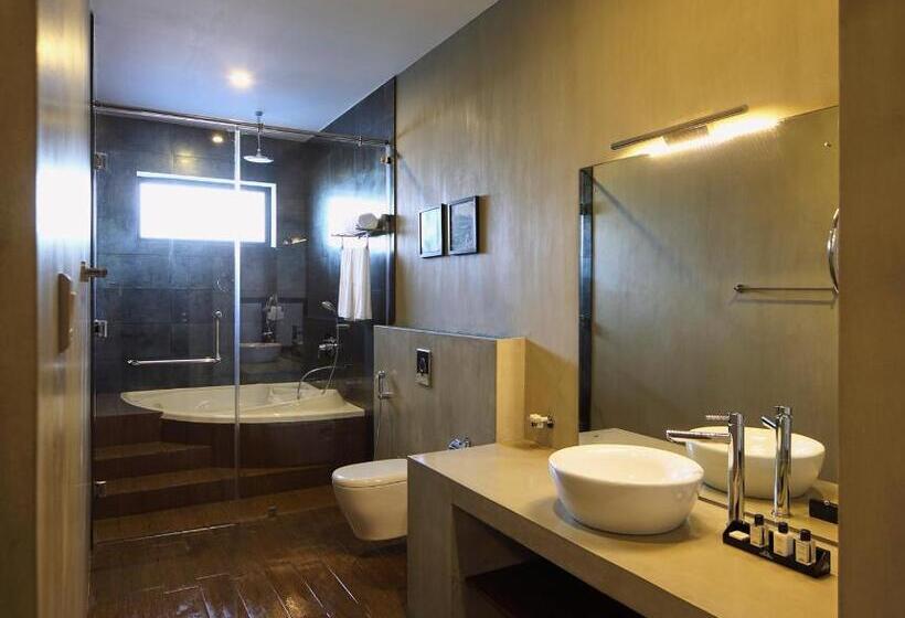 Hotel Serendiva Beach