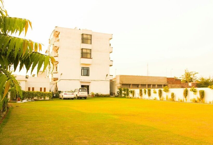 ホテル Shagun Residency Behror