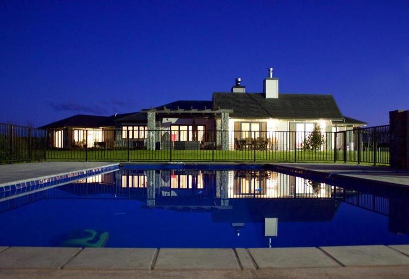 منتجع Kalldeen Luxury Accommodation