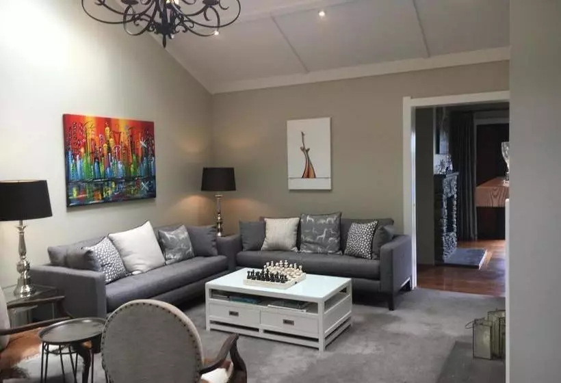 Lomakeskus Kalldeen Luxury Accommodation