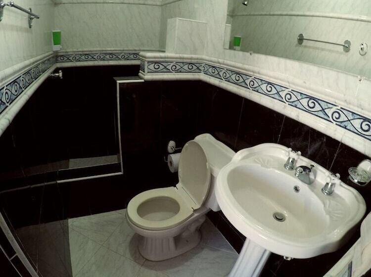 Wonderland Hostel By Gb Collection