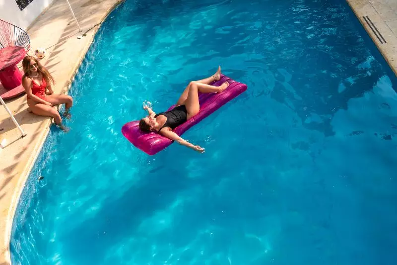 Wonderland Hostel By Gb Collection