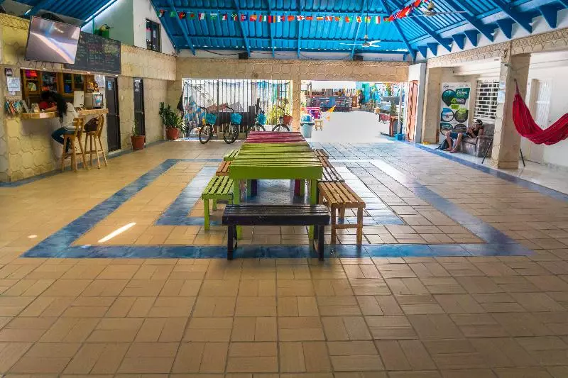 Wonderland Hostel By Gb Collection