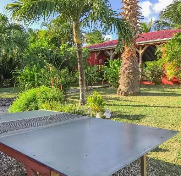 هاستل Sunset Surf Camp