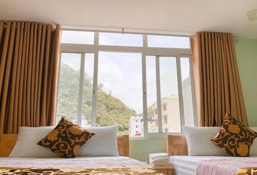 تختخواب و صبحانه Green Mountain Hostel