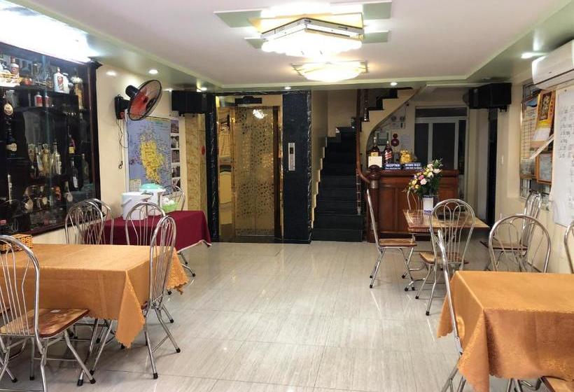 تختخواب و صبحانه Green Mountain Hostel