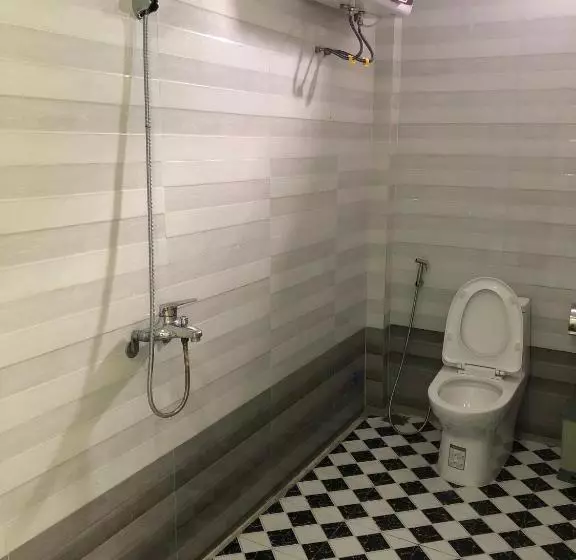 تختخواب و صبحانه Green Mountain Hostel