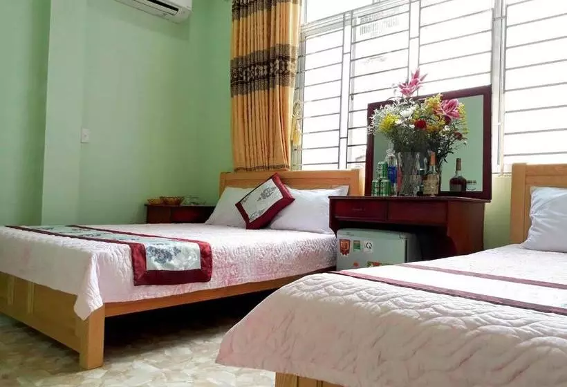 تختخواب و صبحانه Green Mountain Hostel