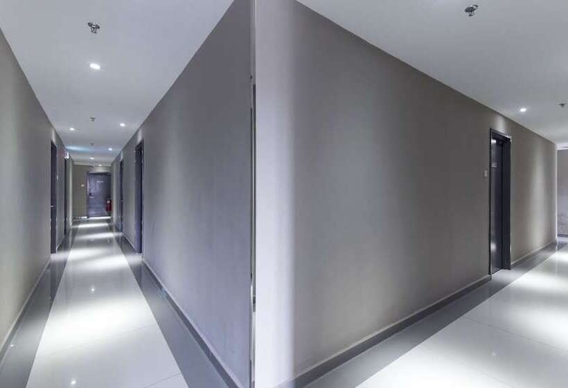 בית מלון כפרי 99 Kelana Jaya