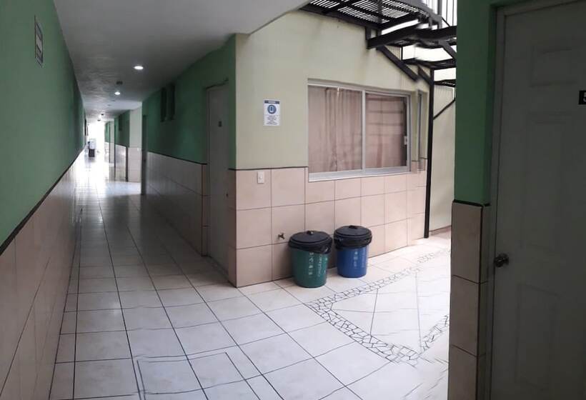 Отель Centro Médico