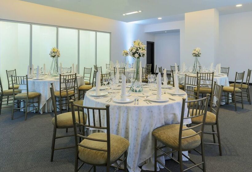 Hotel Four Points By Sheraton Cuenca