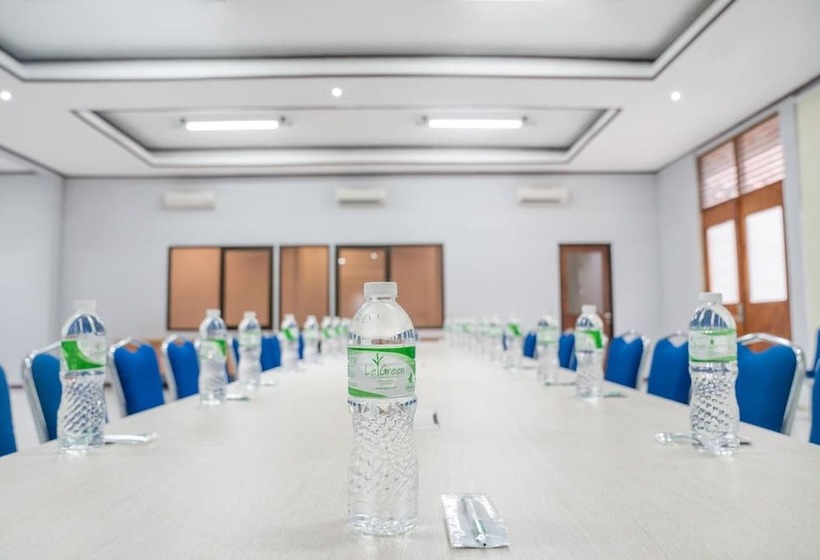 בית מלון כפרי Legreen Suite Supomo