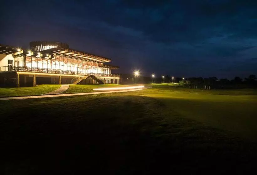 ホテル Theodora Golf Club