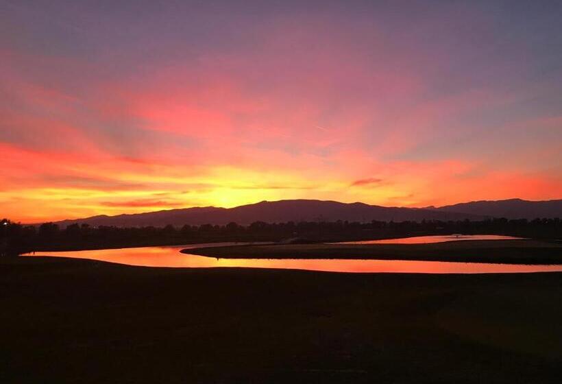 هتل Theodora Golf Club