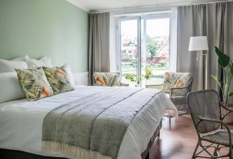 ホテル Villa Alma