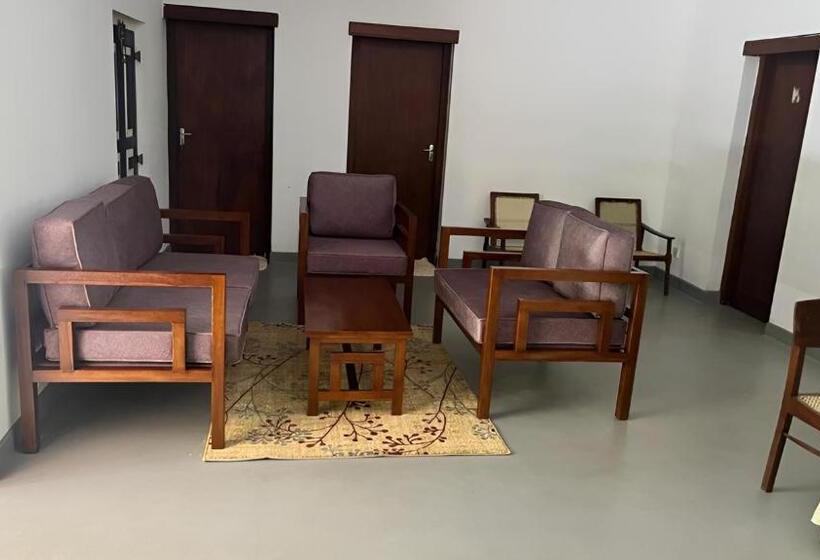 汽车旅馆  Honey Tree Polonnaruwa