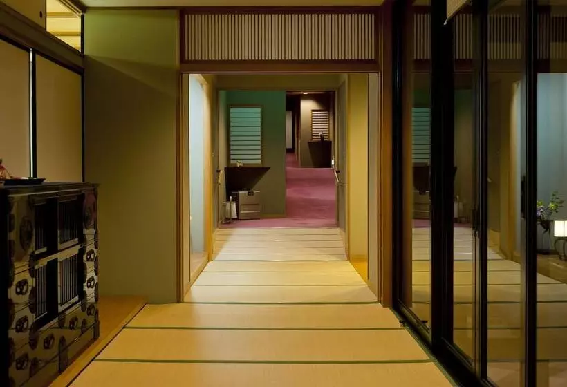 旅館 Ryotei Manyou