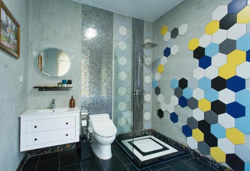 Amazing Koala Hostel Dalian