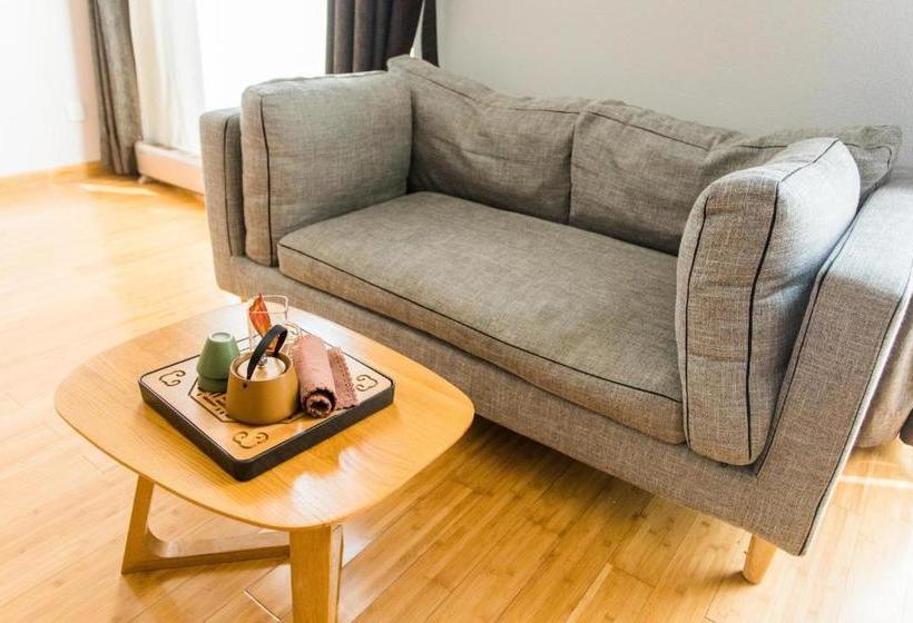 Amazing Koala Hostel Dalian