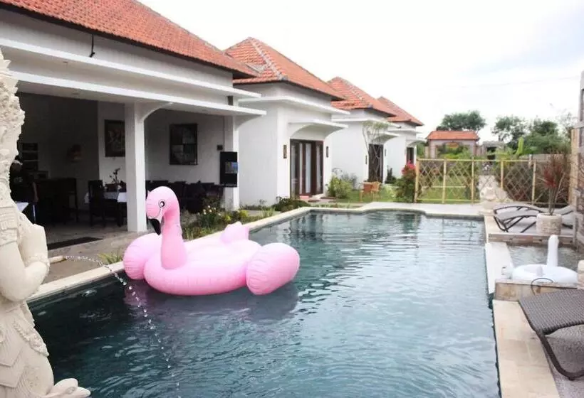 Retkeilymaja The Barari Villas