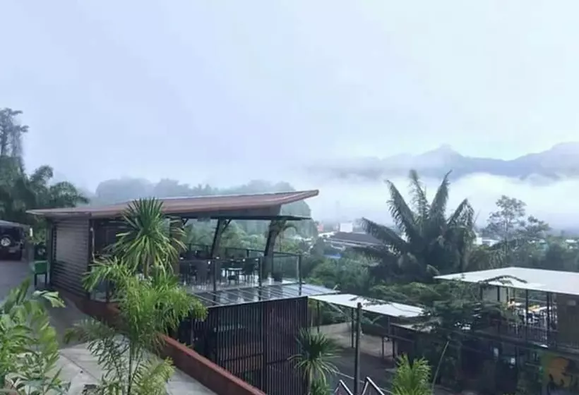 Blue Mountain Phangnga Resort