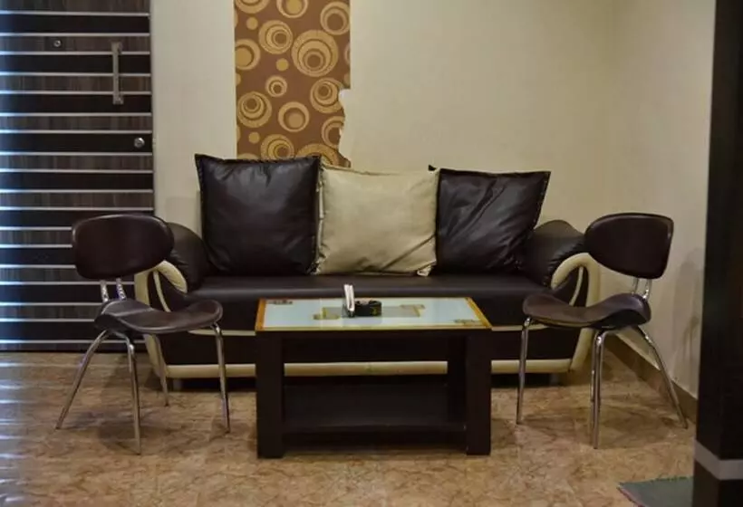 Hotel Bas Regency