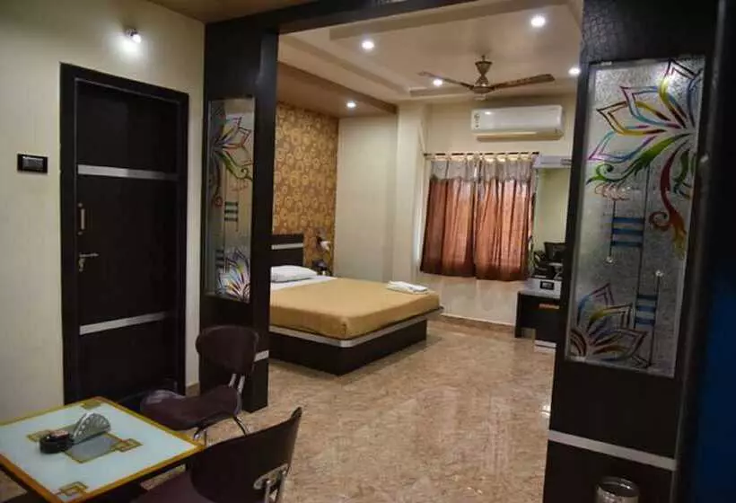 Hotel Bas Regency