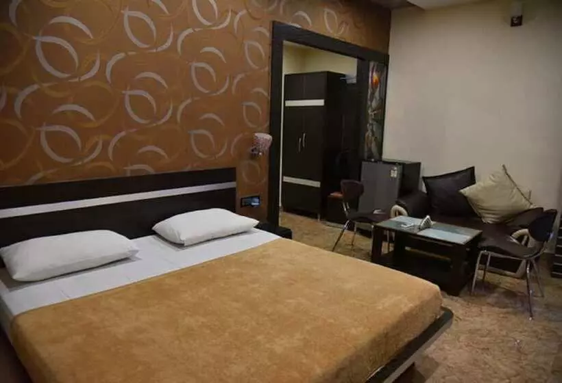 Hotel Bas Regency