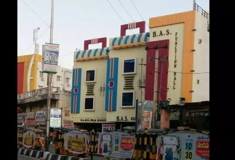 Hotel Bas Regency