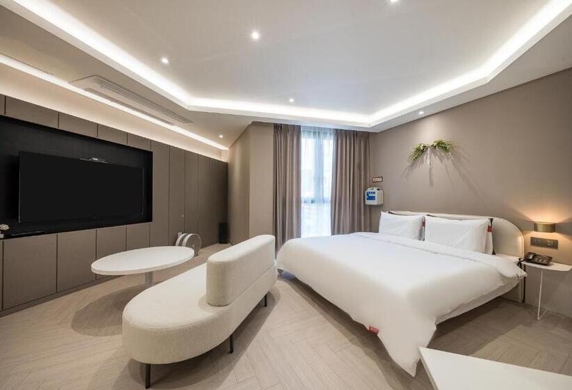 Brown Dot Hotel Masan Yangduck