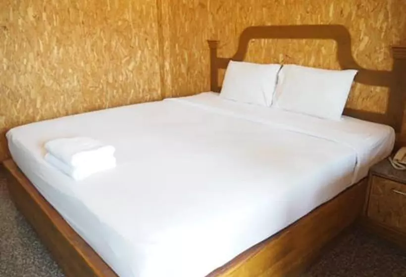 هتل Chatsuree Boutique Resort