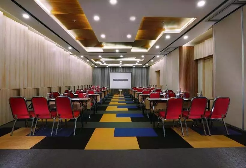 Hotel Harper Cikarang By Aston