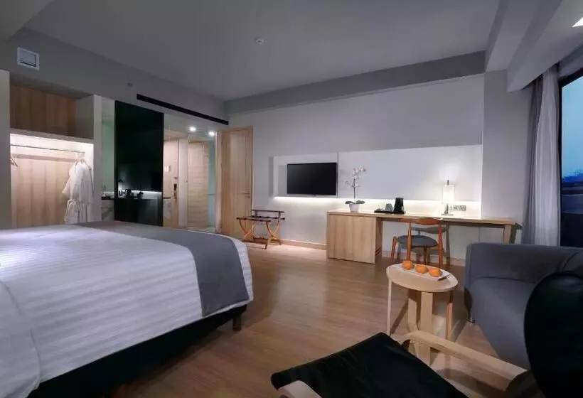 Hotel Harper Cikarang By Aston